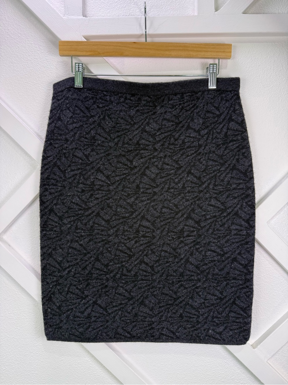 Eileen Fisher Charcoal Gray Wool Blend Textured Knit Pencil Skirt Size Medium